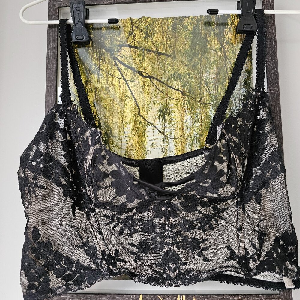 VS bustier